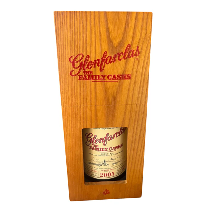 2005 Glenfarclas 17 Year Old The Family Casks Cask Strength Single Malt Scotch Whisky 700 ml